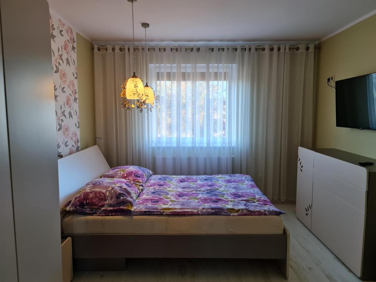 Koga Pokoje Goscinne Leba Exteriér fotografie