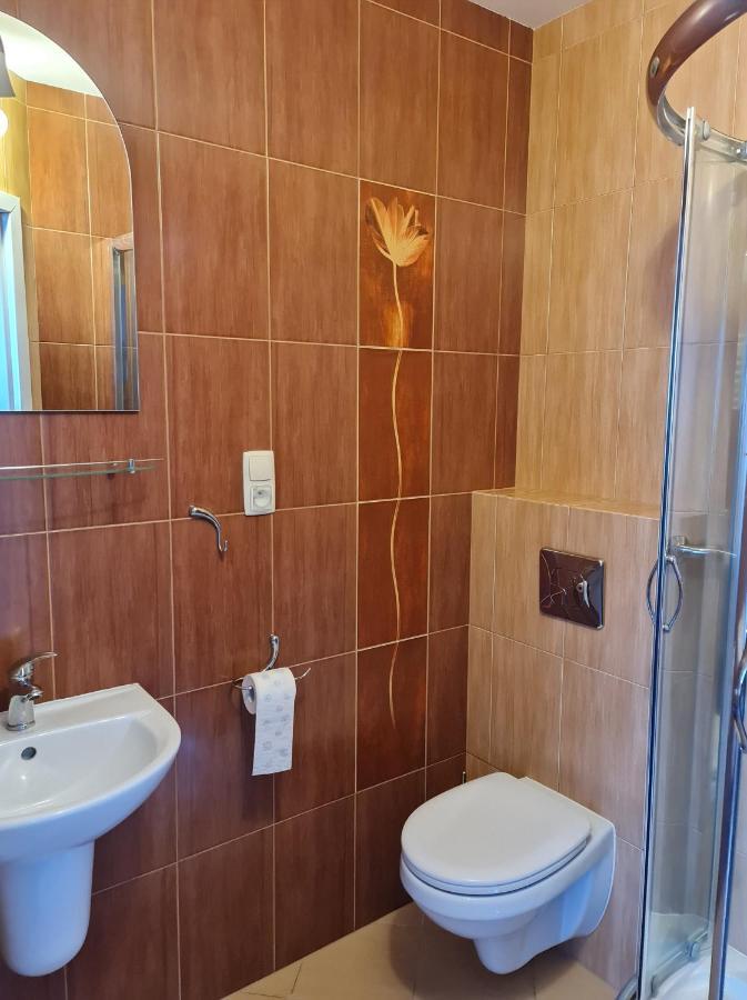 Koga Pokoje Goscinne Leba Exteriér fotografie