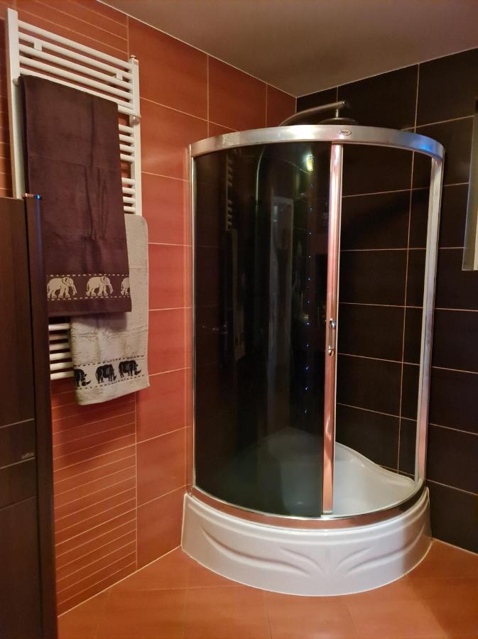 Koga Pokoje Goscinne Leba Exteriér fotografie