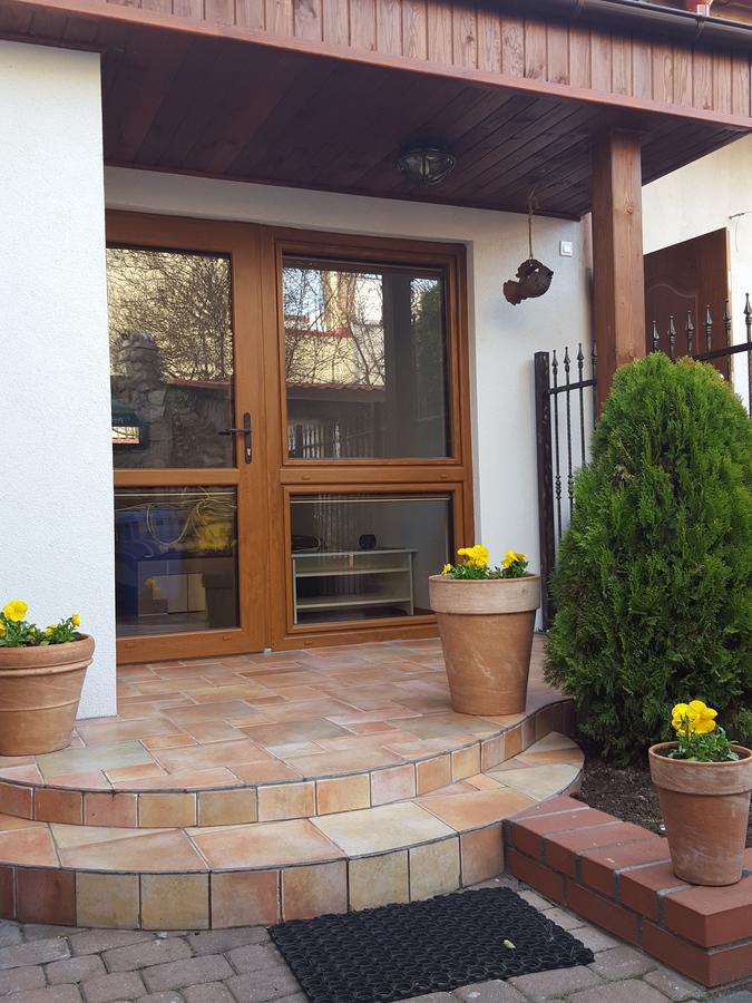 Koga Pokoje Goscinne Leba Exteriér fotografie