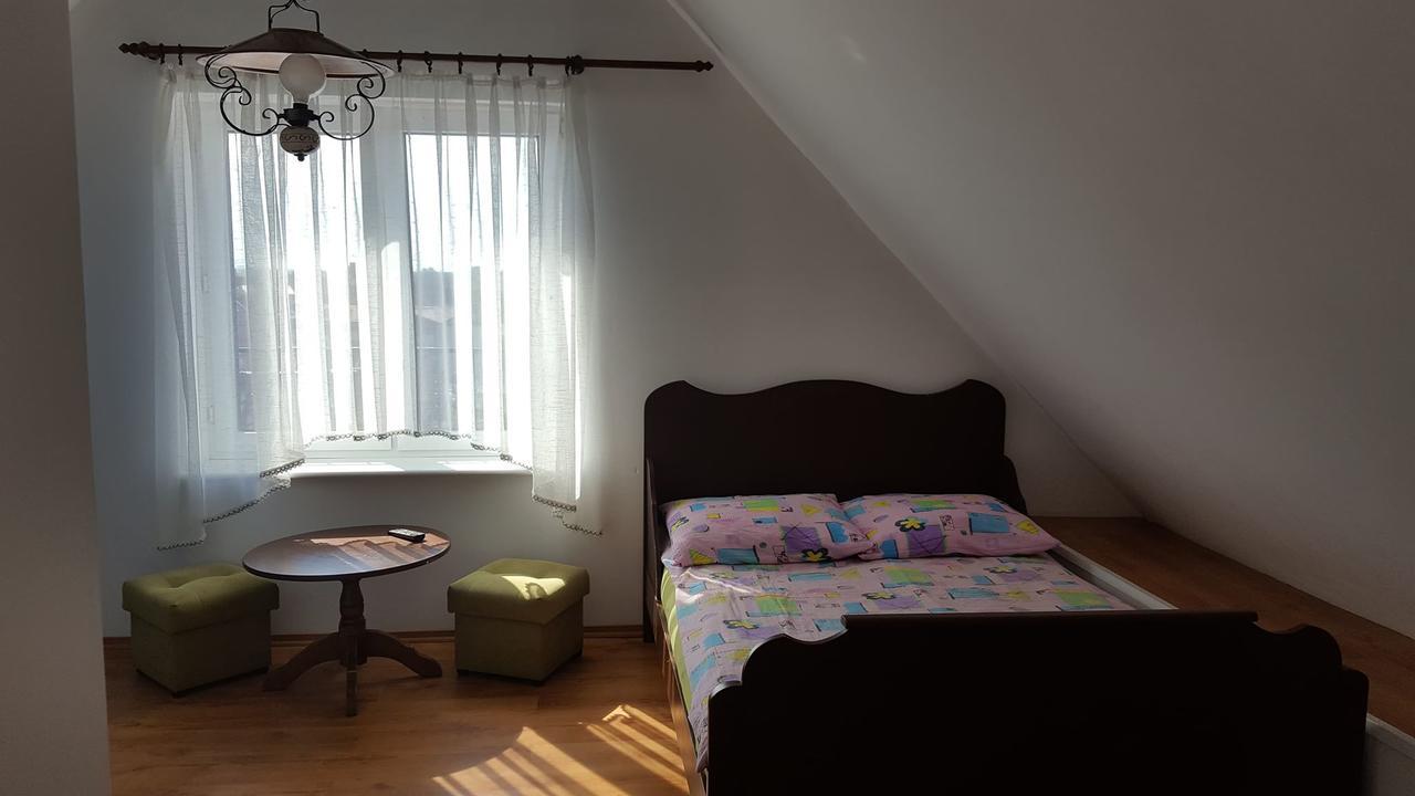 Koga Pokoje Goscinne Leba Exteriér fotografie